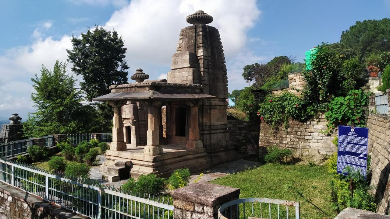 Dwarahat Village Farmstay- Babaji'S Cave Esterno foto